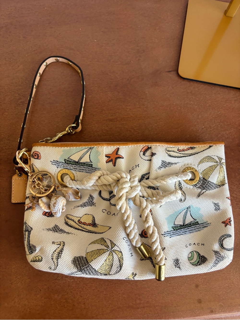 Vintage Coach Multicolor Beach-Print Canvas Wristlet with Tan Trim w/ free charm - Picture 3 of 13